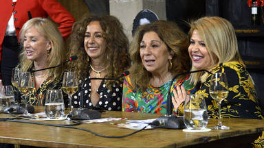 La emoción de Rosario en la inauguración del museo de su madre, Lola Flores, en Jerez de la Frontera (Cádiz)