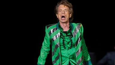 'Strange Game' trae la indiscutible y esperada voz de Mick Jagger a la actualidad: en solitario y de "serie"
