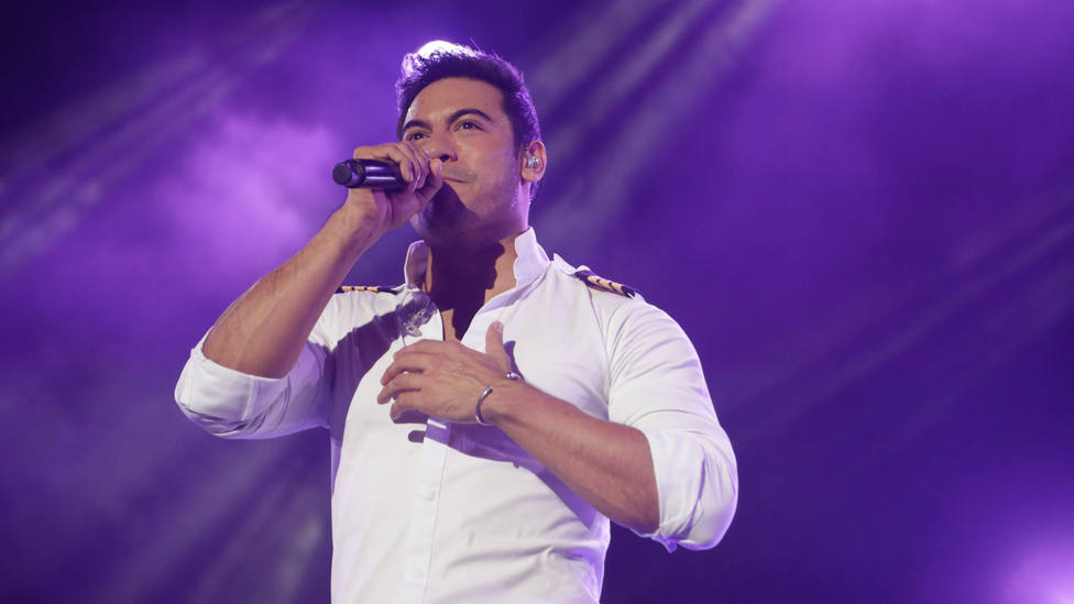 Los Acompañantes De Lujo De Carlos Rivera Durante Su Gira ‘un Tour A Todas Partes Música 