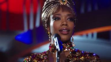 'I Wanna Dance with Somebody', la película sobre Whitney Houston, estrena otro avance con imágenes inéditas