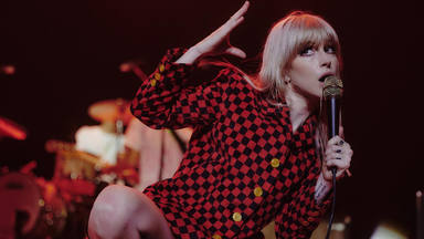 Paramore, la banda estadounidense que acompañará a Taylor Swift en su gira europea, con problemas de salud