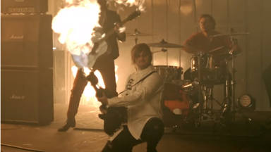 The Chainsmokers presenta el vídeo oficial de "Who Do You Love"