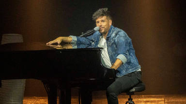Pablo López y su piano