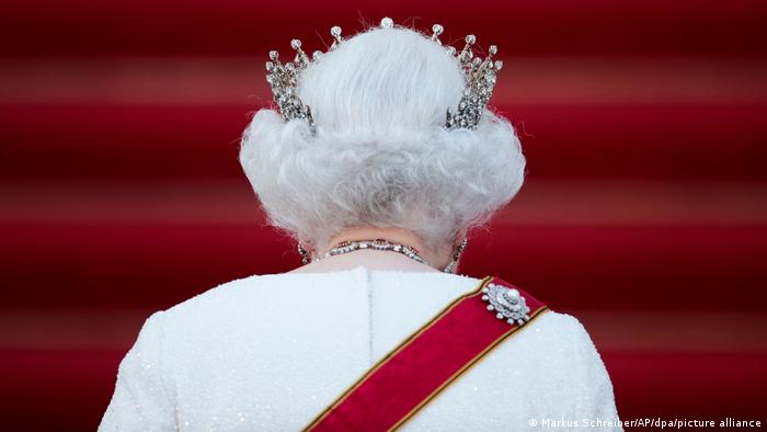 La curiosa señal secreta que usaba la reina Isabel II para escaquearse de situaciones incómodas