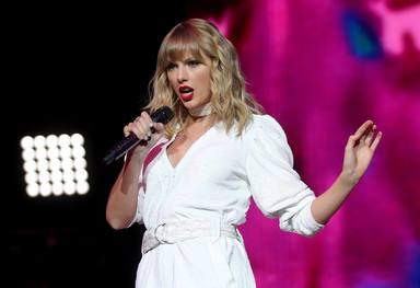 Taylor Swift supera a Barbra Streisand: más albumes Nº 1 que cualquier mujer de la historia