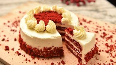 La receta perfecta para San Valentín: todas las claves para hacer una tarta Red Velvet que enamore