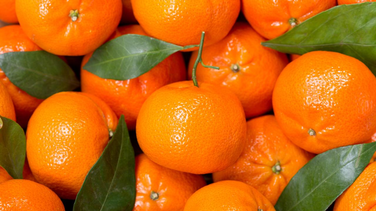 Lo que puedes hacer con la cáscara de la mandarina antes de tirarla a la basura: mascarillas, infusiones...