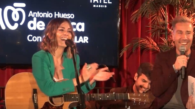 En vídeo, Sofía Ellar y la demostración de Antonio Hueso de que no es Escorpio, sino Sagitario