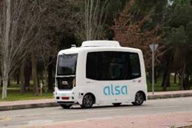 El primer minibús sense conductors circula per Barcelona
