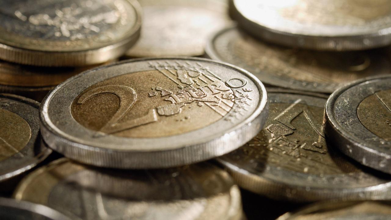 La estafa de las falsas monedas de dos euros que ha obligado a la Guardia Civil a lanzar un tuit advirtiendo