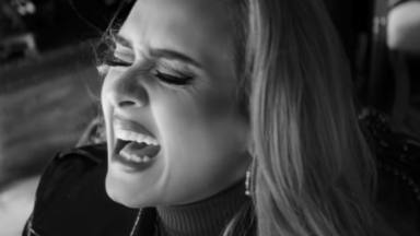 'Easy On Me' de Adele