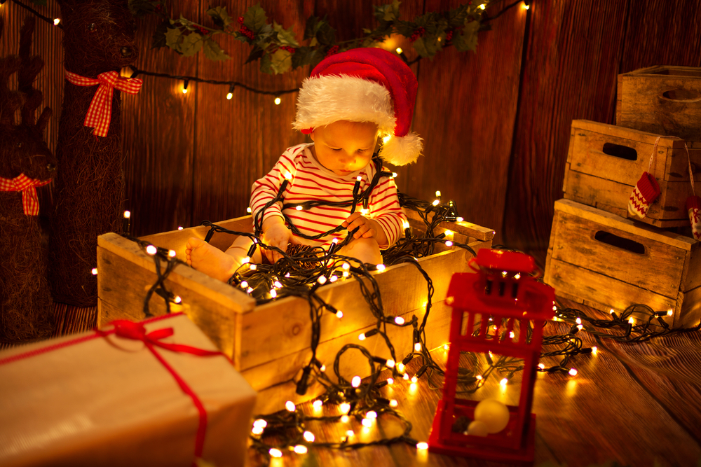 Los niños y el ahorro en Navidad: "Compro las luces apagadas, así gasto menos"