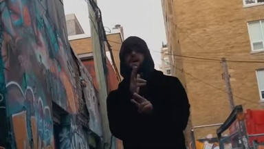 Maluma en una imagen del videoclip '28', con el que se acerca al 'trap'