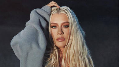 Christina Aguilera vuelve sobre su 'Beautiful' y golpea la realidad con un nuevo videoclip potente y decidido