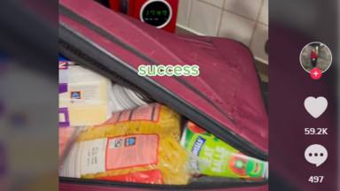Cómo convertir una maleta en carrito de la compra | Viral en TikTok