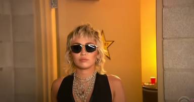 Miley Cyrus y su flamante actuación con versiones de Queen que está en boca de todo el mundo