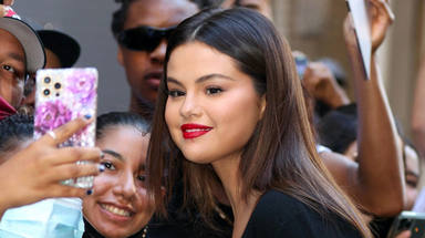 Selena Gomez niega rotundamente que su última canción sea para The Weeknd: "No podría ser más falso"