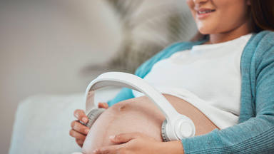 Escuchar música durante el embarazo es bueno para el desarrollo del bebé