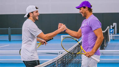 Sebastián Yatra viaja a Mallorca para reunirse con Rafa Nadal y prepararse para el US Open de Tenis