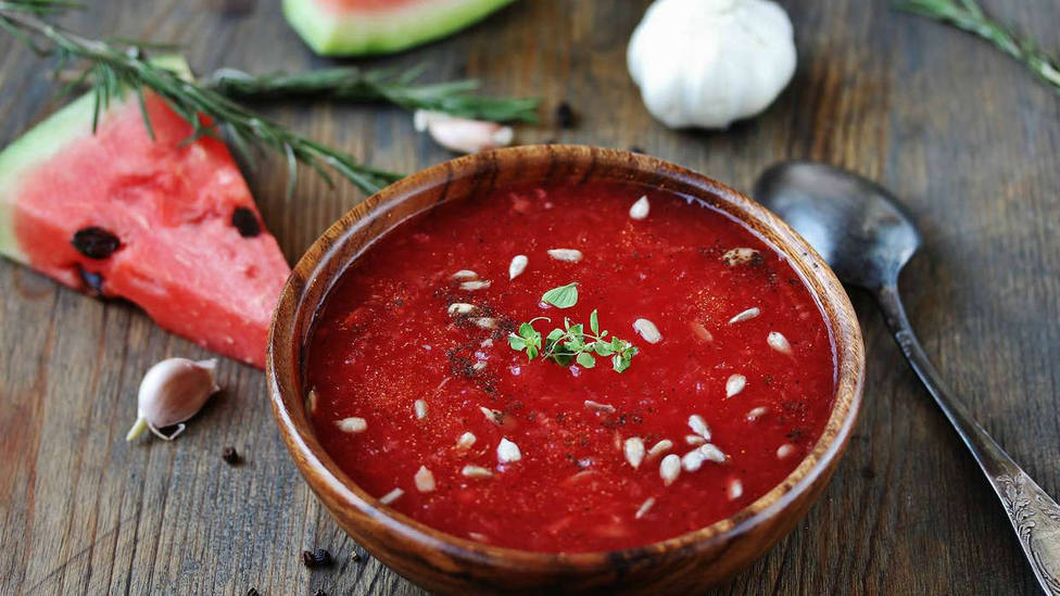 Cómo hacer un gazpacho de sandía bajo en calorías para este verano -  Cocinar - CADENA 100