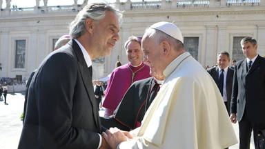 Papa Francisco asistirá a un encuentro en el Vaticano con músicos como Andrea Bocelli, J Balvin o Alessia Cara