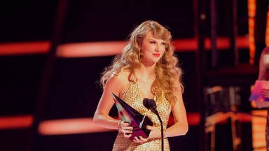 Taylor Swift se lleva seis premios en los American Music Awards y confirma que es la estrella de 2022