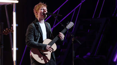 Ed Sheeran actuando en los NRJ Music Awards en Cannes (Francia)