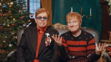 Con un festivo videoclip, Ed Sheeran y Elton John estrenan su canción navideña: 'Merry Christmas' ya está aquí