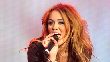 Miley Cyrus se suma a la lista de artistas con colonia propia: ¿a qué huele 'Flowers'?
