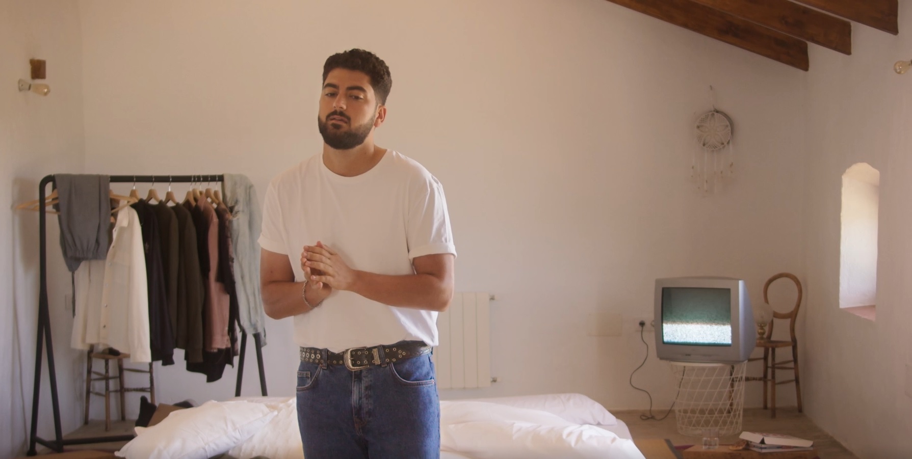 'No eres tú', el nuevo videoclip de Gonzalo Alhambra, el exclusiva en CADENA 100
