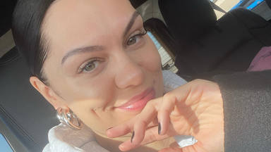 Jessie J comparte, ente lágrimas, su foto más sincera
