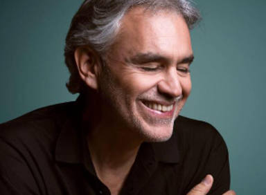 Andrea Bocelli avanza su álbum "Sí"
