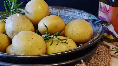El método certero para aprender a cocinar unas patatas cocidas perfectas: "No tiene fallo"