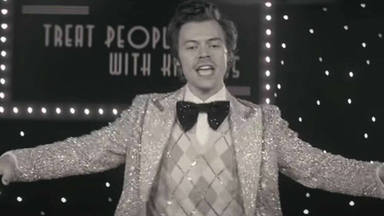 Harry Styles estrena el videoclip para 'Treat people with Kindness' y está lleno de mensajes fundamentales