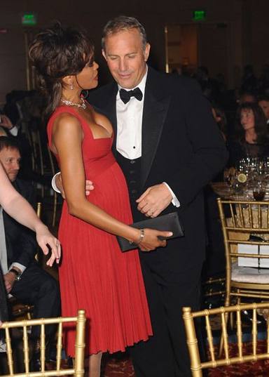 Kevin Costner y Whitney Houston juntos de gala