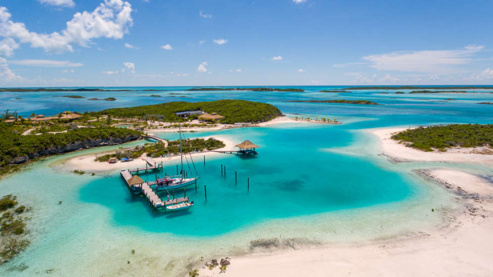 AUDIO: Se busca pareja para cuidar una isla privada en Bahamas: esta es la  oferta de empleo - ¡Buenos días, Javi y Mar! - CADENA 100