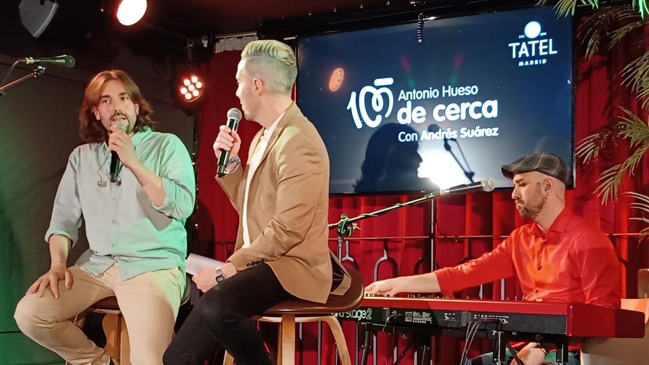 'Antonio Hueso de cerca con Andrés Suárez': un 'Viaje de ida y vuelta' lleno de alegría y sentimiento gallego