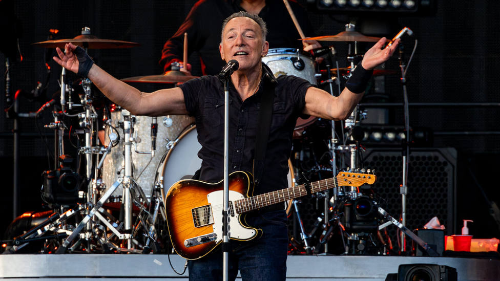 Bruce Springsteen Postpones All September Concerts With Peptic Ulcer Diagnosis – Music