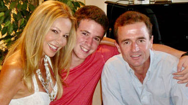 Ana Obregón junto a su hijo y a Alessandro Lequio