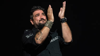 Antonio Orozco hizo volar al público de Cabaret Festival con su 'Aviónica'