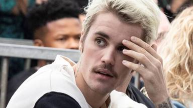 Justin Bieber se enfrenta con sus seguidores a las puertas de su casa